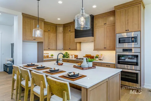 $1,127,044 | 21726 Appaloosa Avenue, Star, ID 83669