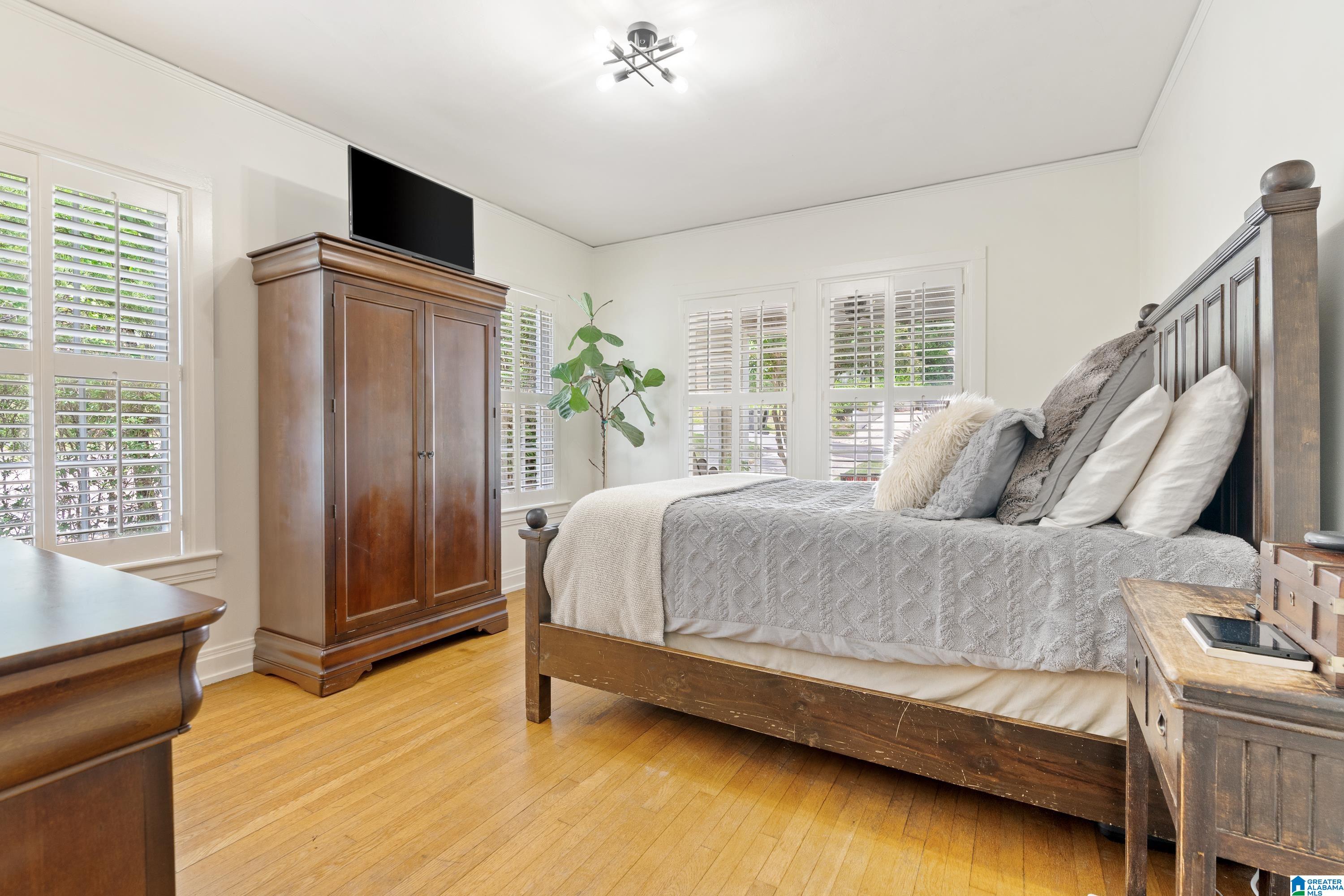 915 Irving Road Birmingham, AL 35209 - Photo 16 of 36