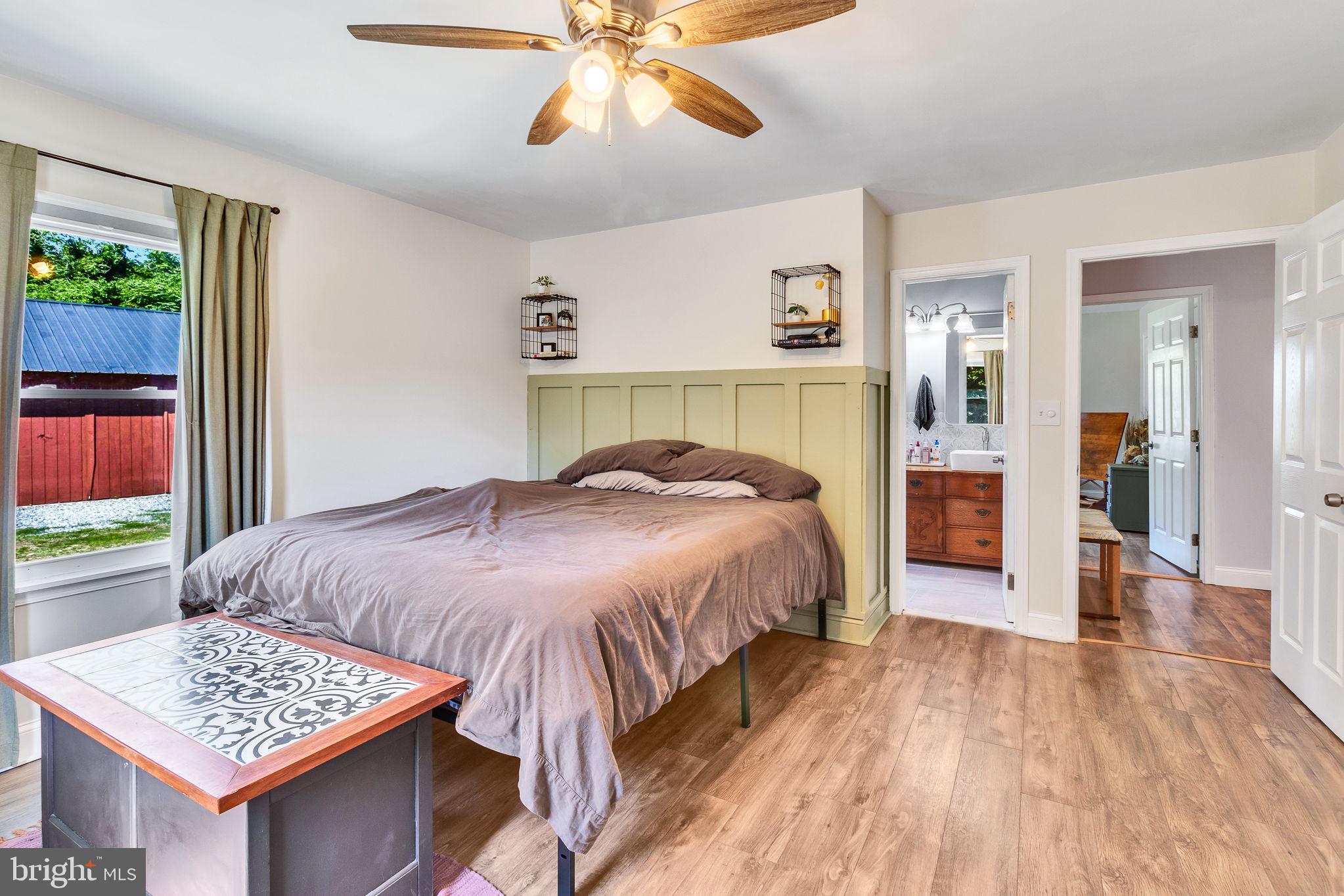 9832 River Road Lancaster, VA 22503 - Photo 30 of 68 Cozy retreat with natural light.