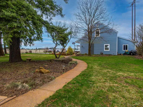 $749,000 | 2210 Trail Road, Moscow, ID 83843