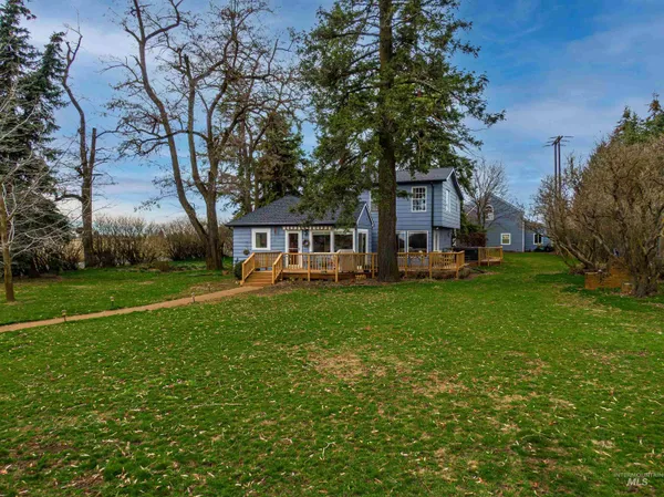 $749,000 | 2210 Trail Road, Moscow, ID 83843