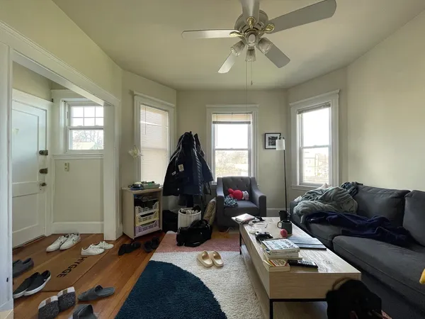 $2,550 | 40 Tremont Street, Unit 3, Boston, MA 02135