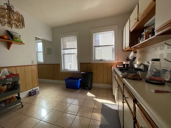 $2,550 | 40 Tremont Street, Unit 3, Boston, MA 02135