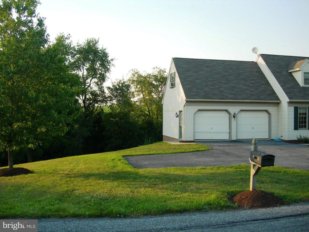 2214 Sunnyside Road Manheim, PA 17545 - Photo 25 of 28