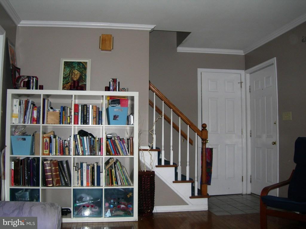 2214 Sunnyside Road Manheim, PA 17545 - Photo 4 of 28