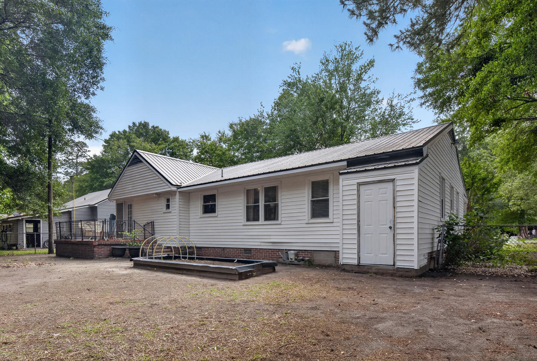 206 South Winter Street Moncks Corner, SC 29461 - Photo 30 of 37