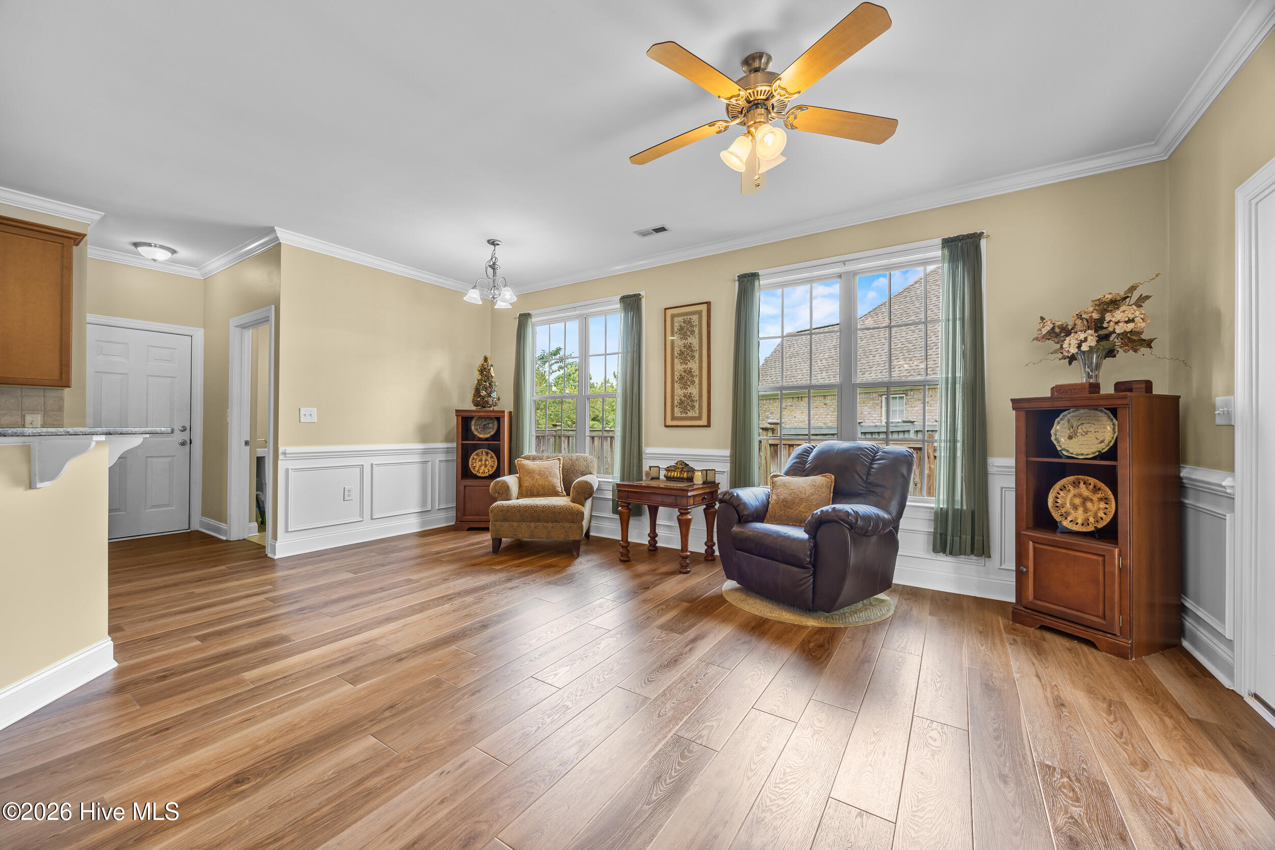 8746 Ramsbury Way Wilmington, NC 28411 - Photo 27 of 50 28_family room