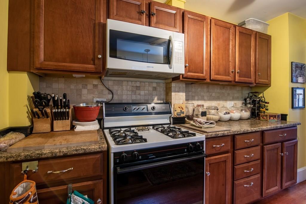 76 Wallace Road Sturbridge, MA 01566 - Photo 9 of 41