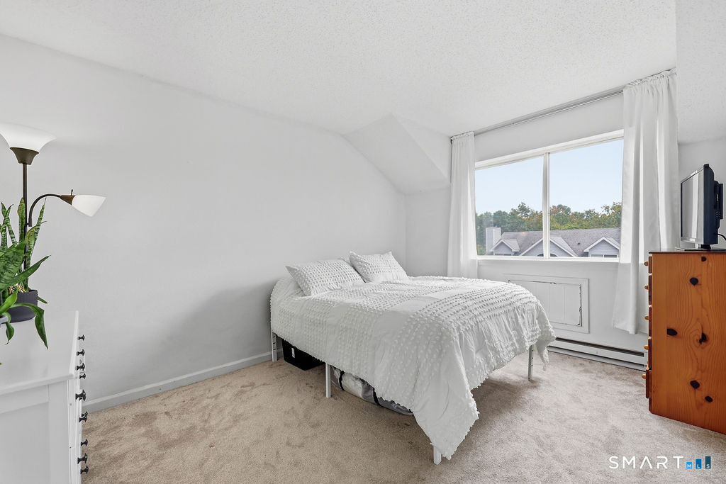 925 Oronoke Road, Unit 101I Waterbury, CT 06708 - Photo 8 of 27 Gallery Image 8