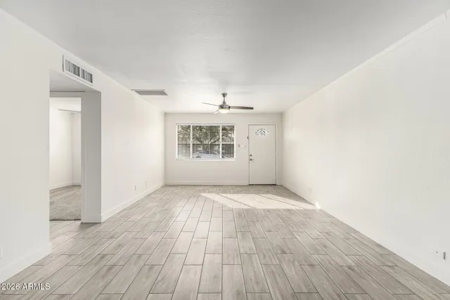 $2,395 | 3920 West Harmont Drive, Phoenix, AZ 85051