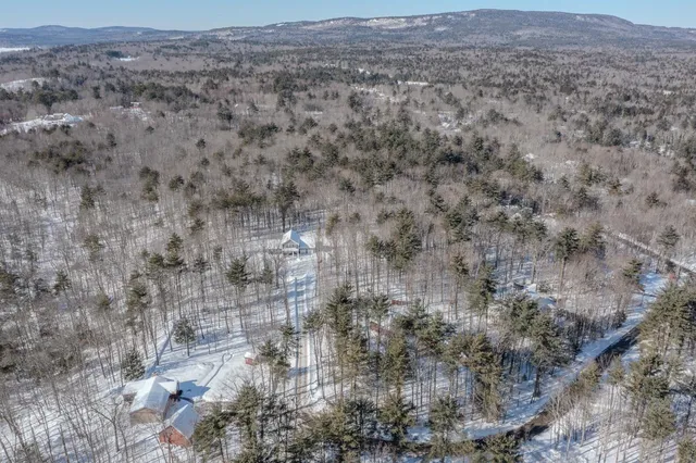 $929,000 | 36 Leavitt Lane, Strafford, NH 03884