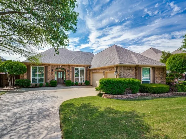 $570,000 | 2715 Creek Crossing Drive, McKinney, TX 75072