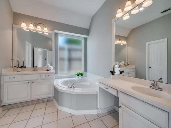 $570,000 | 2715 Creek Crossing Drive, McKinney, TX 75072