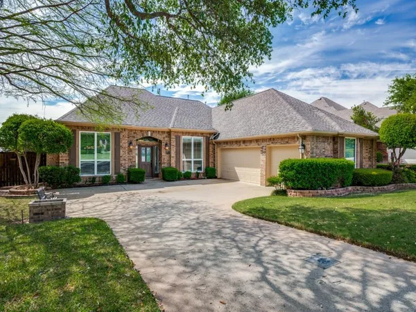 $570,000 | 2715 Creek Crossing Drive, McKinney, TX 75072