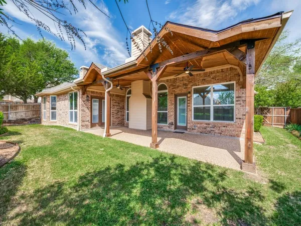 $570,000 | 2715 Creek Crossing Drive, McKinney, TX 75072
