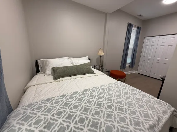 $2,975 | 3049 North Avers Avenue, Unit 2, Chicago, IL 60618