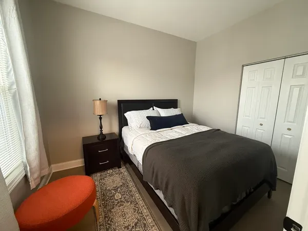 $2,975 | 3049 North Avers Avenue, Unit 2, Chicago, IL 60618