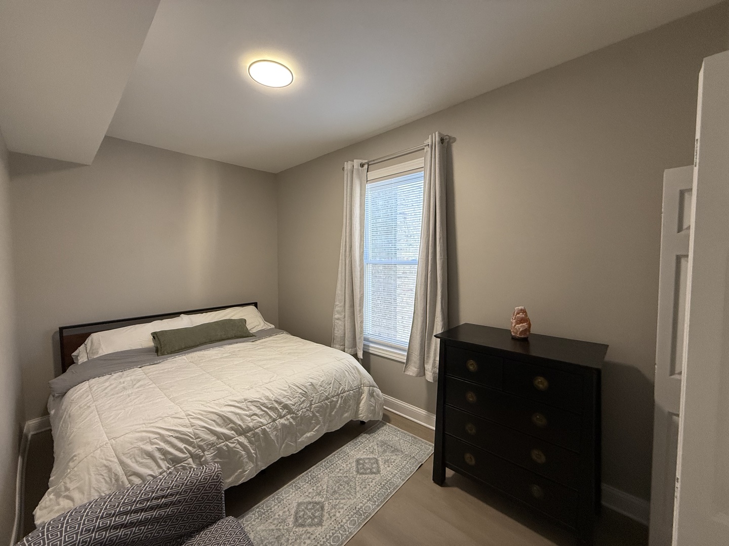 3049 North Avers Avenue, Unit 2 Chicago, IL 60618 - Photo 7 of 12