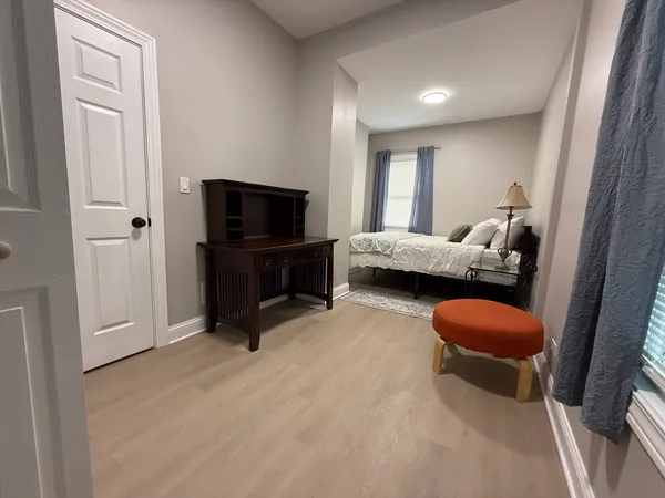 $2,975 | 3049 North Avers Avenue, Unit 2, Chicago, IL 60618