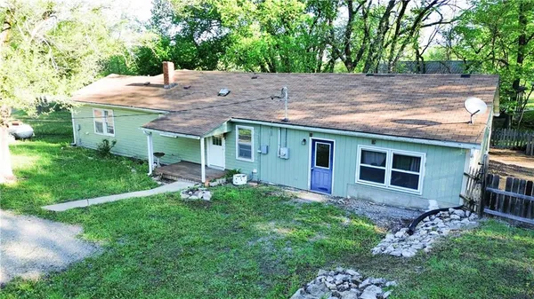 $339,900 | 421 South 1st Street, Mound City, KS 66056