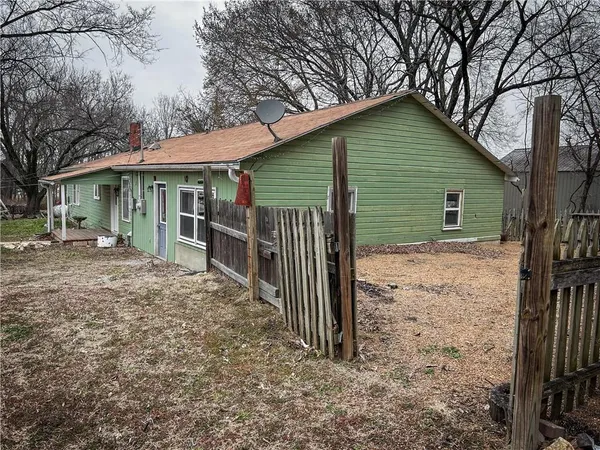 $349,900 | 421 South 1st Street, Mound City, KS 66056