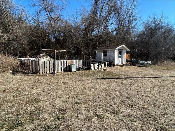 $349,900 | 421 South 1st Street, Mound City, KS 66056