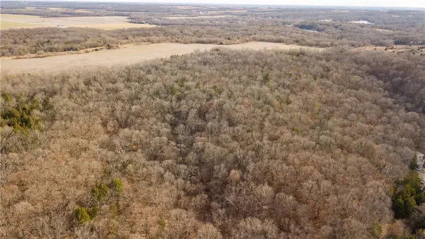 $349,900 | 421 South 1st Street, Mound City, KS 66056