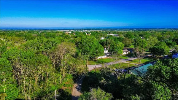 $339,900 | 421 South 1st Street, Mound City, KS 66056
