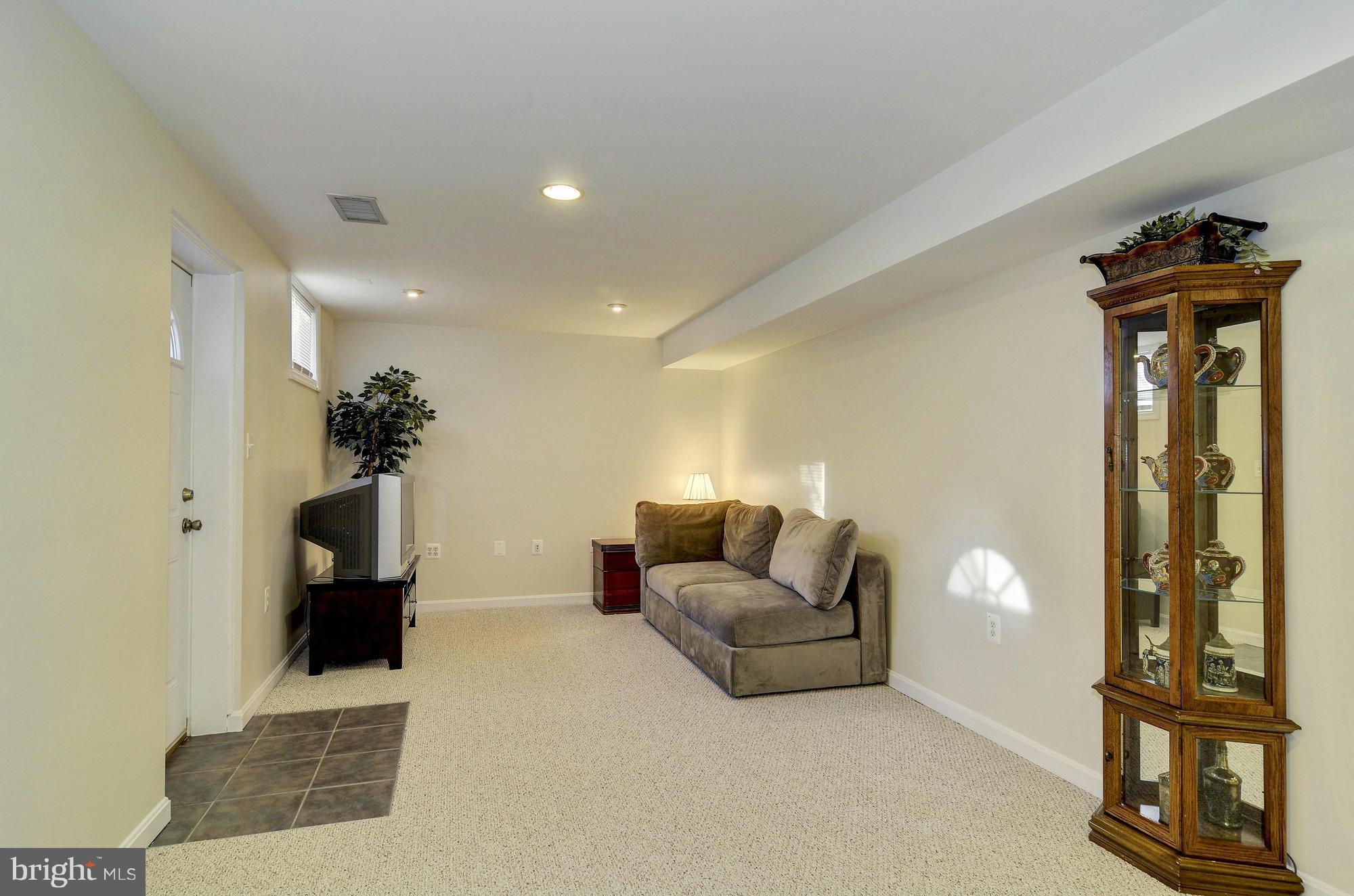 9450 Ridgeview Drive Columbia, MD 21046 - Photo 22 of 30 Recreation Room