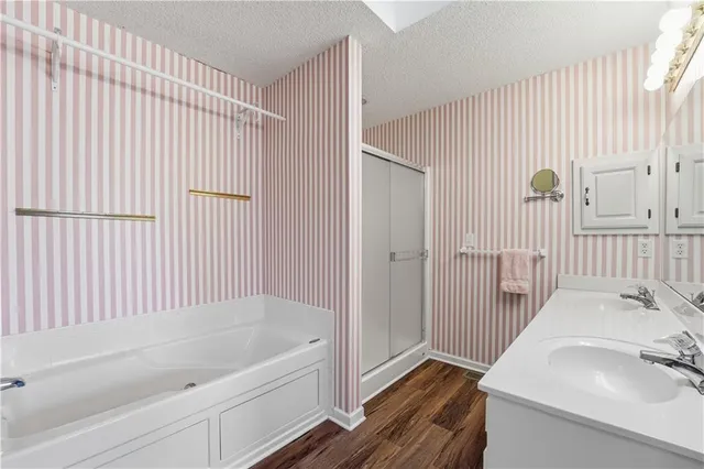 $350,000 | 6414 Northwest Revere Drive, Kansas City, MO 64151