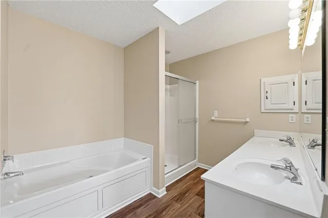 $350,000 | 6414 Northwest Revere Drive, Kansas City, MO 64151