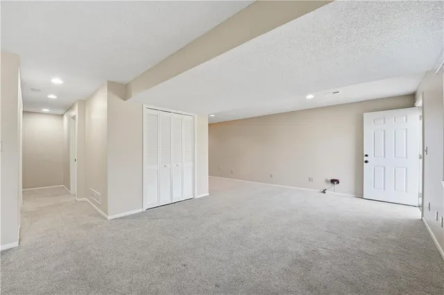 $350,000 | 6414 Northwest Revere Drive, Kansas City, MO 64151