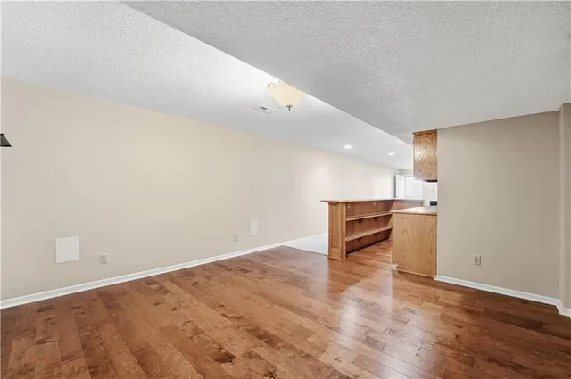 $350,000 | 6414 Northwest Revere Drive, Kansas City, MO 64151