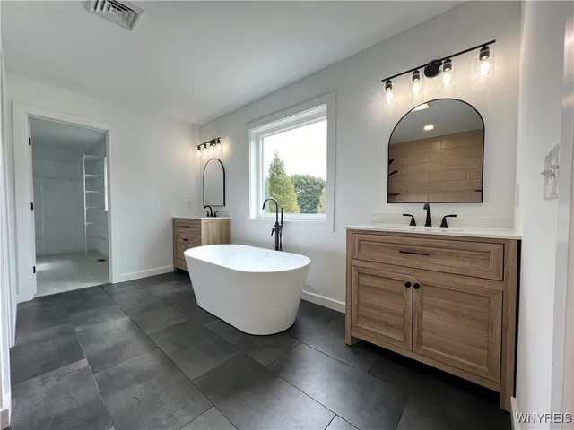 $744,000 | 11617 Parkwood Drive, Alden, NY 14004