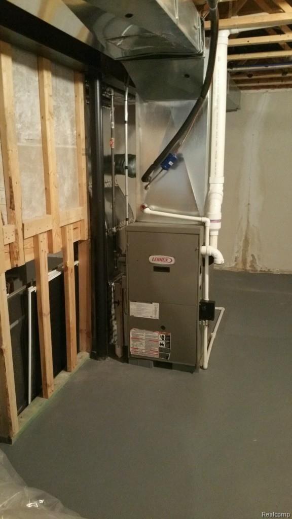 49592 Potomac Road Canton, MI 48188 - Photo 37 of 44 Furnace 1.jpg