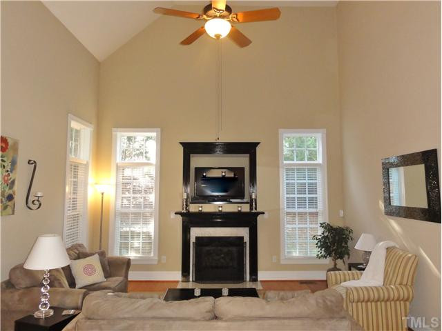 1112 Hobson Court Raleigh, NC 27607 - Photo 5 of 9 Living Room