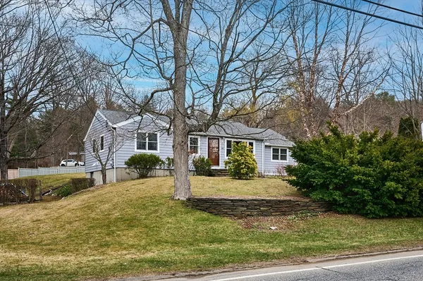 $319,900 | 60 Bay Road, Belchertown, MA 01007