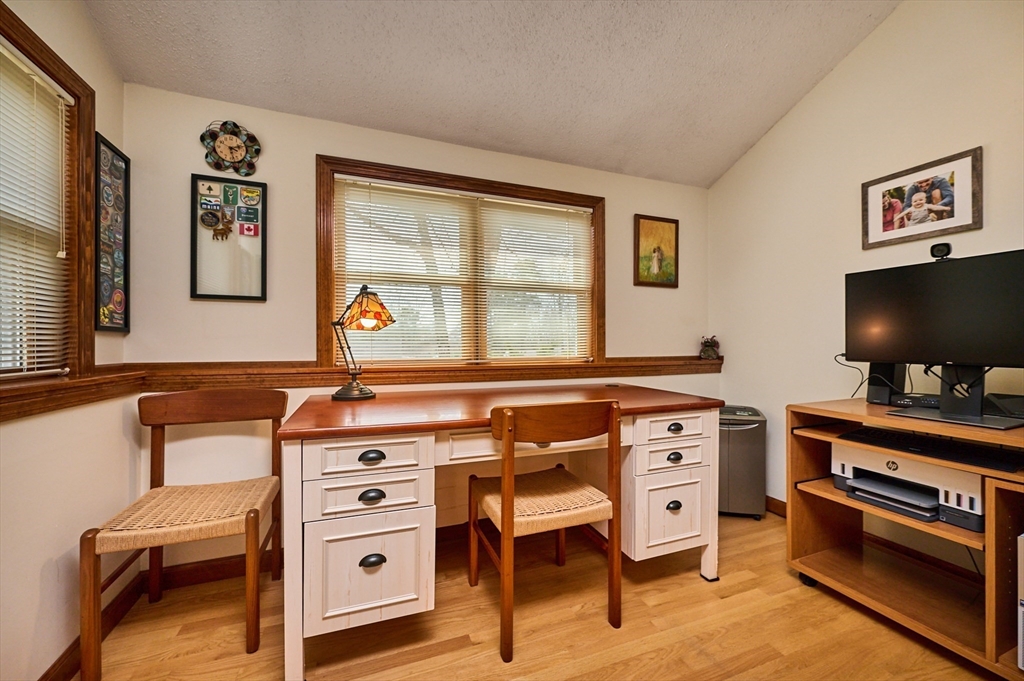 60 Bay Road Belchertown, MA 01007 - Photo 7 of 38