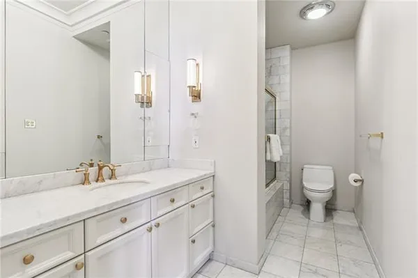 $22,000 | 600 Port Of New Orleans Place, Unit 15F, New Orleans, LA 70130