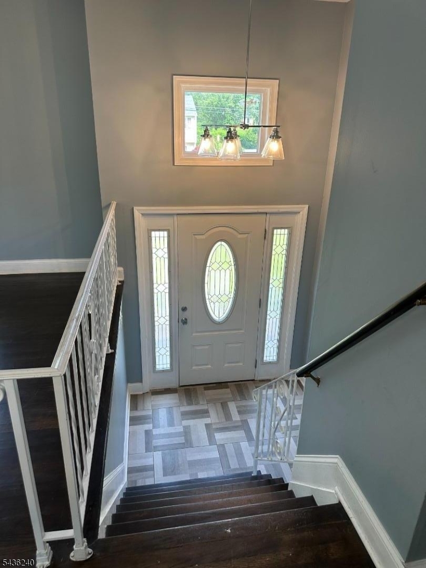 2 Hastings Road Morris Plains, NJ 07950 - Photo 3 of 27