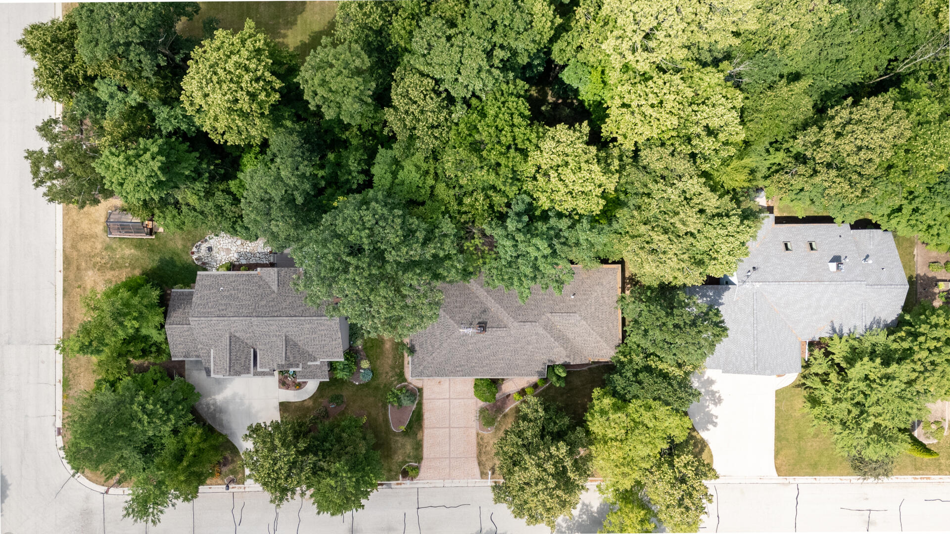 1912 Mapletree Road Howards Grove, WI 53083 - Photo 11 of 38 11-Exterior_1912 Mapletree Rd