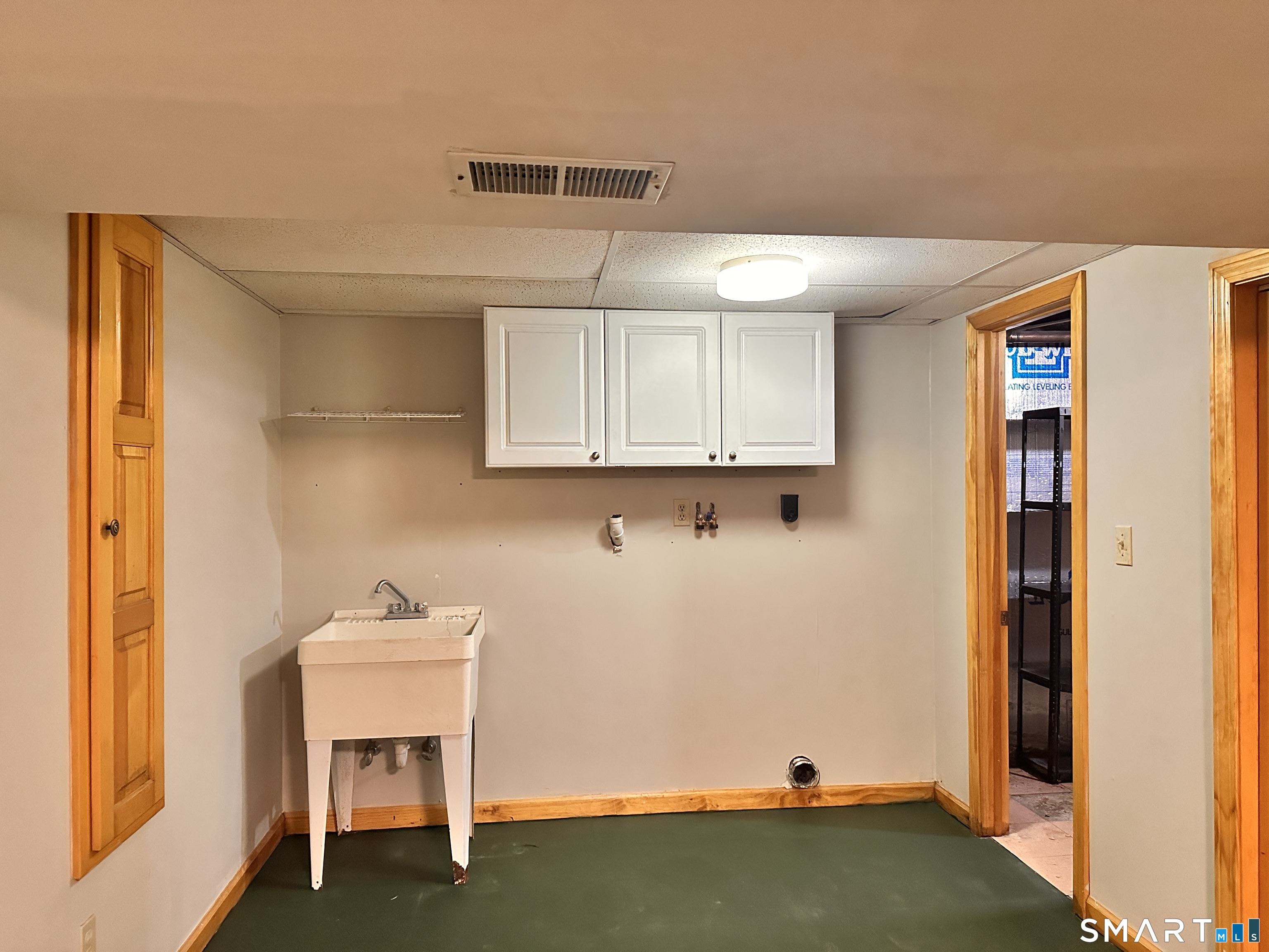 23 Robin Road West Haven, CT 06516 - Photo 25 of 27