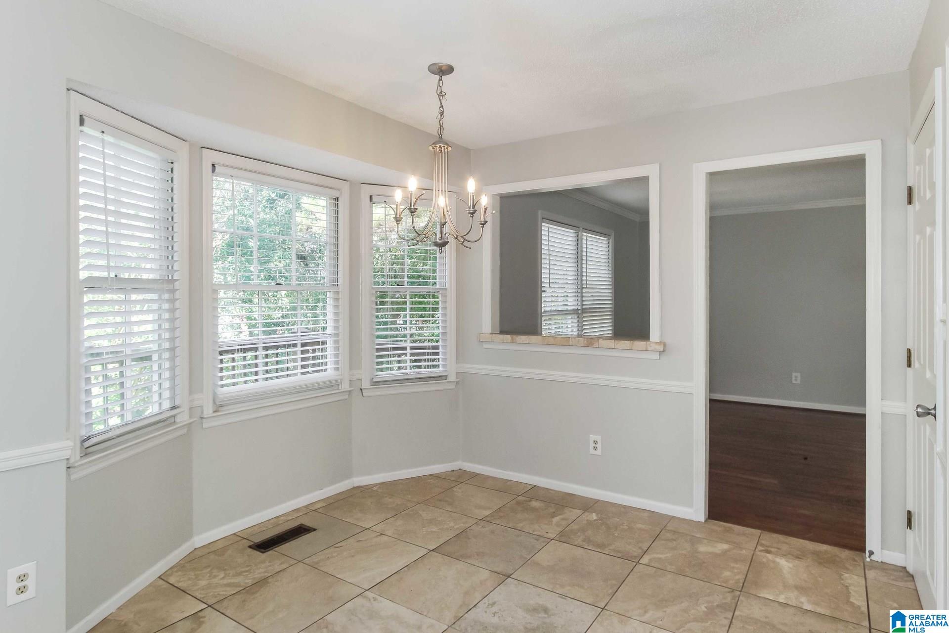 1102 Walnut Circle Alabaster, AL 35007 - Photo 4 of 23