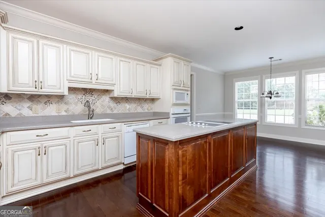 $650,000 | 32 Willow Lake Drive, Warner Robins, GA 31093