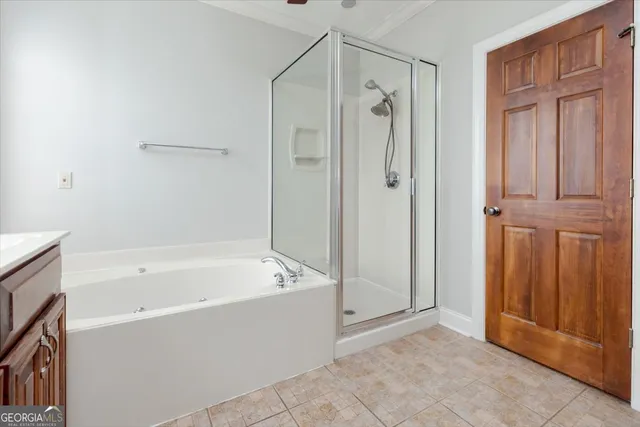 $650,000 | 32 Willow Lake Drive, Warner Robins, GA 31093