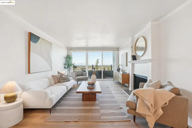 $659,000 | 5340 Broadway Terrace, Unit 403, Oakland, CA 94618