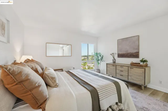 $659,000 | 5340 Broadway Terrace, Unit 403, Oakland, CA 94618