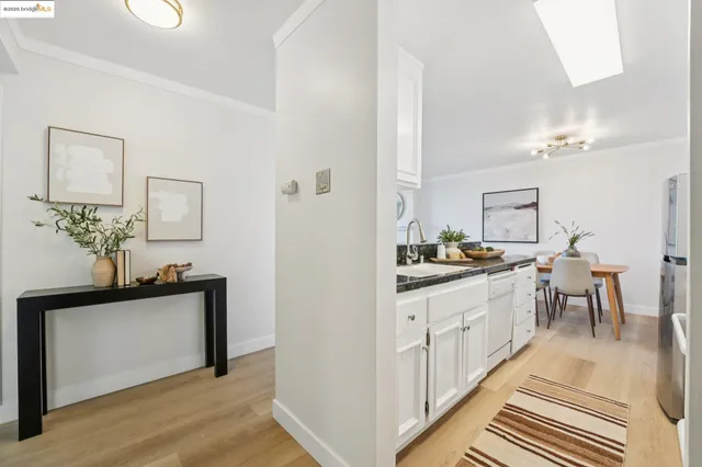 $659,000 | 5340 Broadway Terrace, Unit 403, Oakland, CA 94618