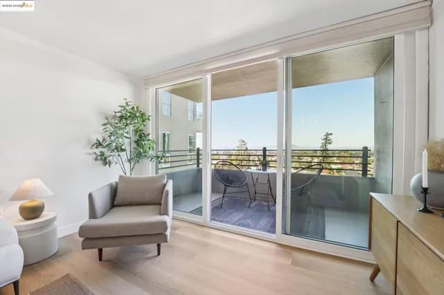 $659,000 | 5340 Broadway Terrace, Unit 403, Oakland, CA 94618