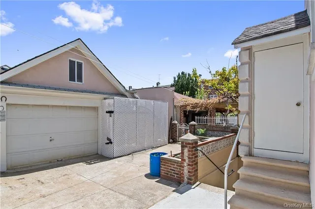 $975,000 | 1616 Library Avenue | Spencer Estates